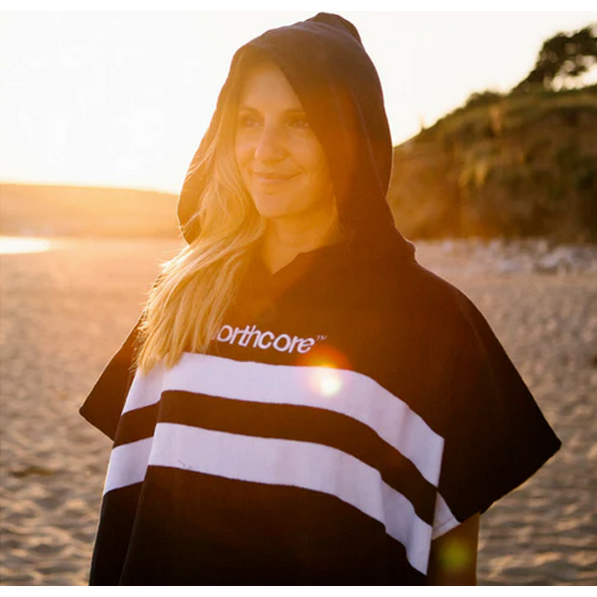 2025 Northcore Beach Basha Stripe Hooded Towel Changing Robe / Poncho NOCO241 - Blue